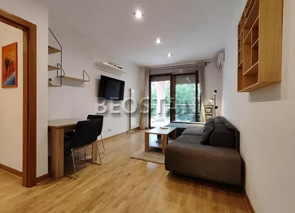 Bose Milicevic | 4zida.rs