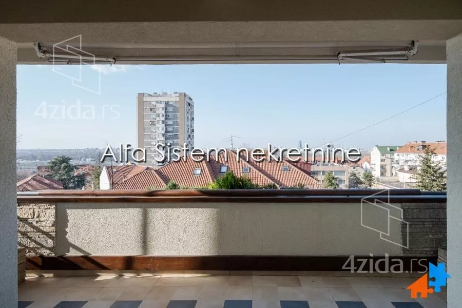 Petosoban stan | 4zida