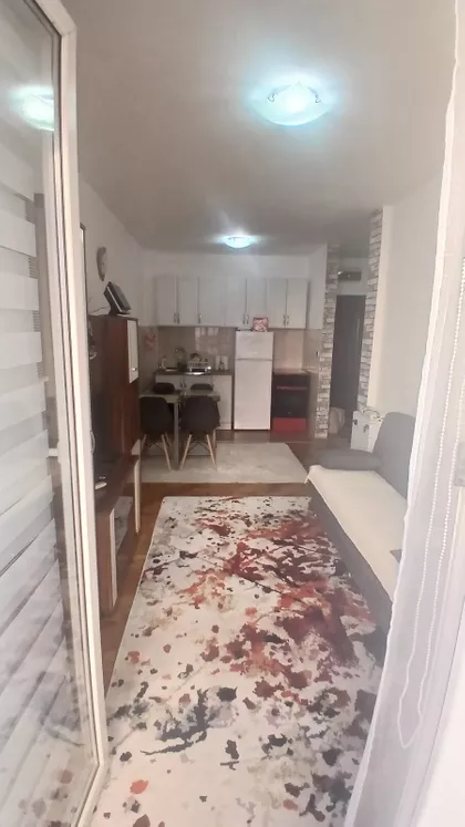 Sedamnaestog Oktobra 42 | 4zida.rs
