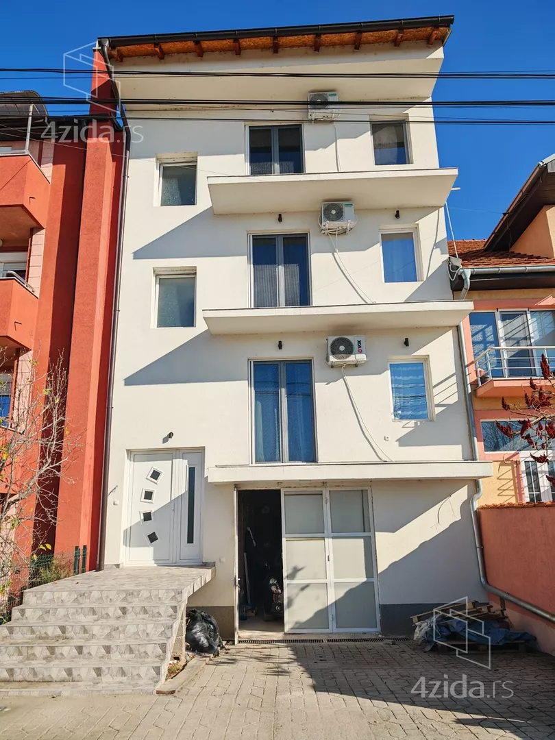 3-etažna kuća | 4zida