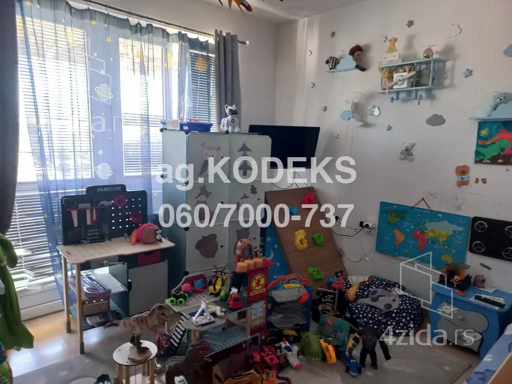 Četvorosoban stan | 4zida