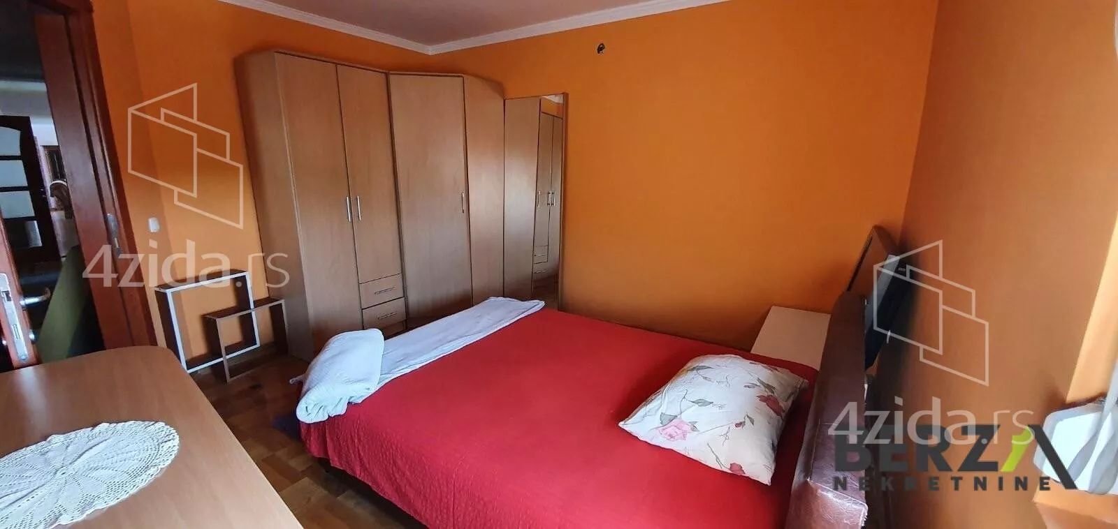 Šestosoban stan | 4zida