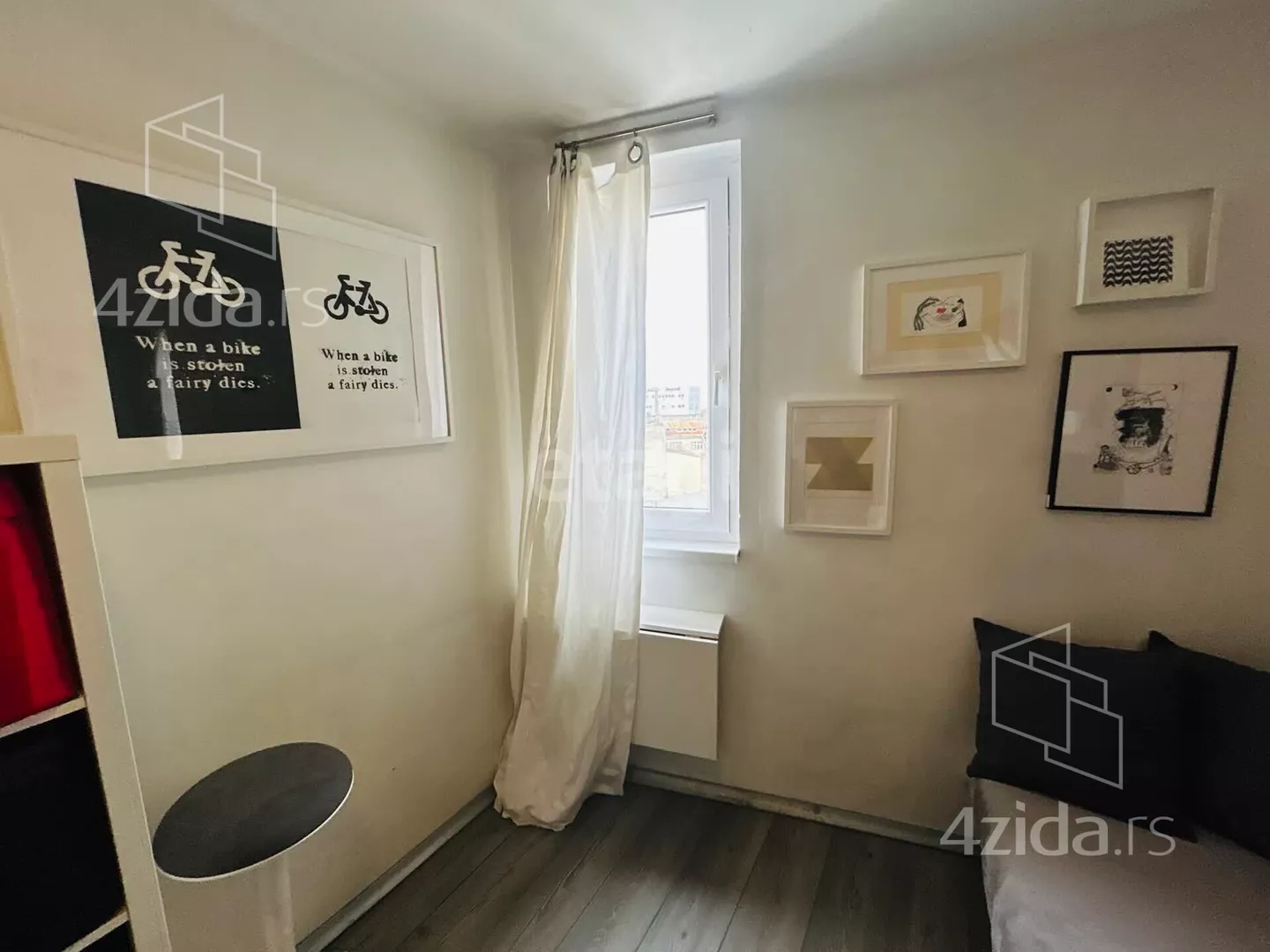 Jednoiposoban stan | 4zida