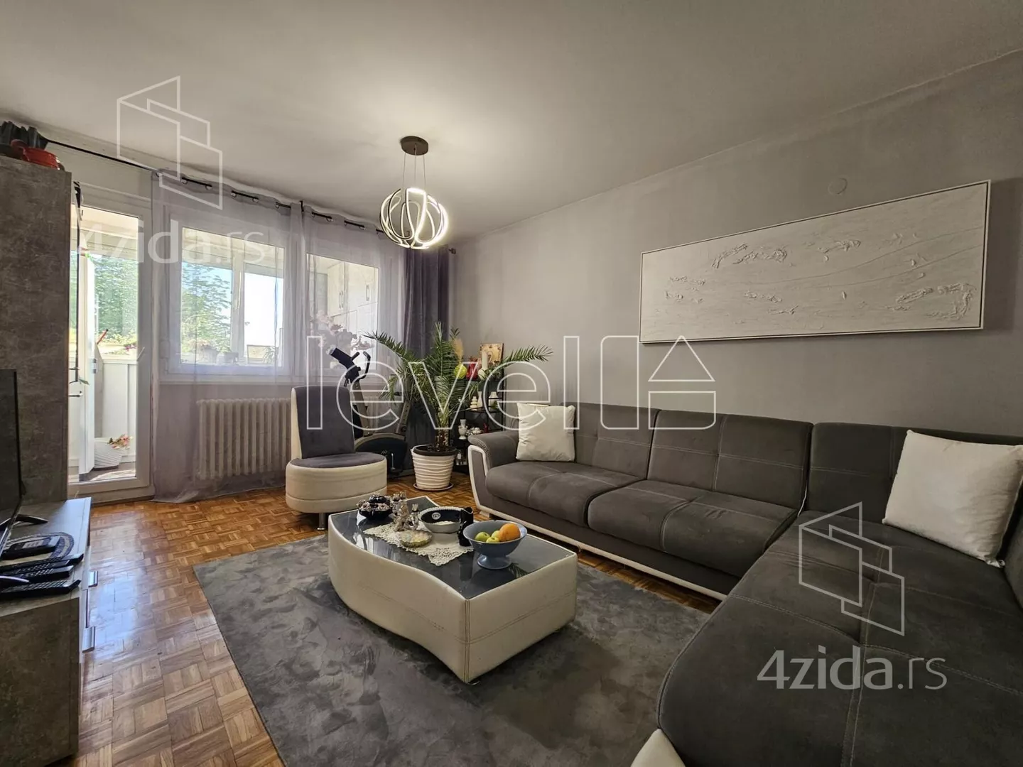 Dvoiposoban stan | 4zida