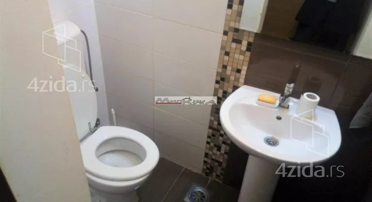 Troiposoban stan | 4zida