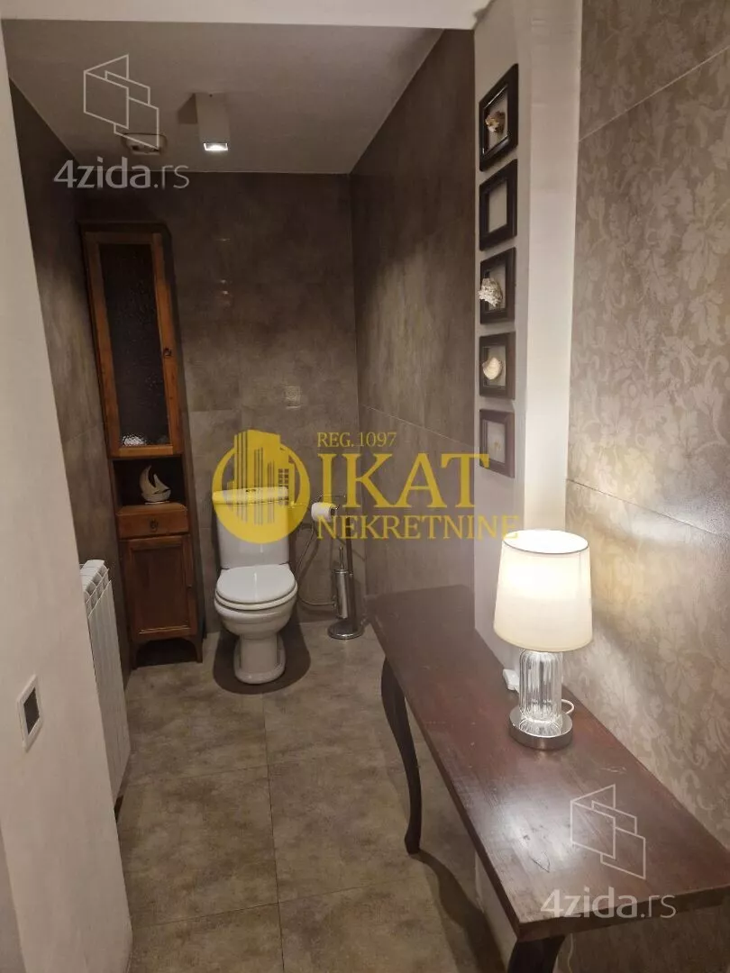 4-etažna kuća | 4zida