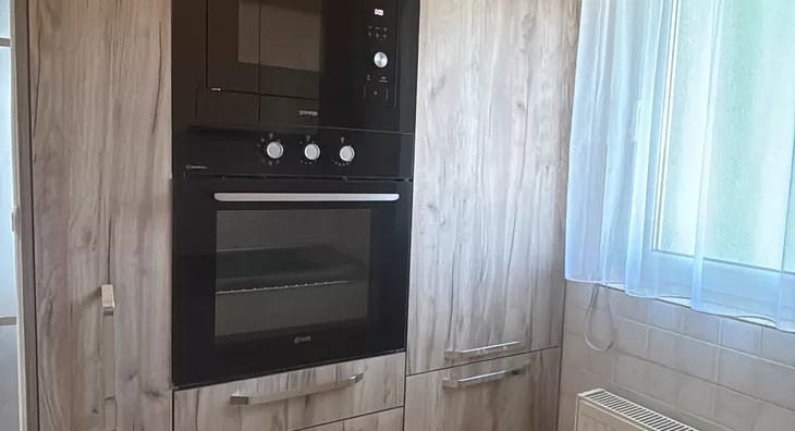 Šestosoban stan | 4zida