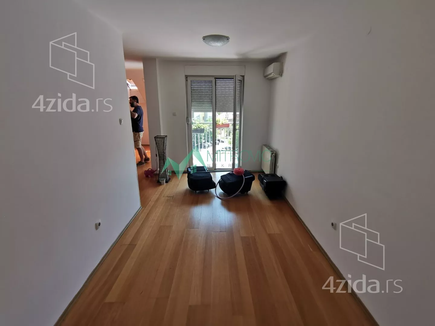 Petosoban stan | 4zida