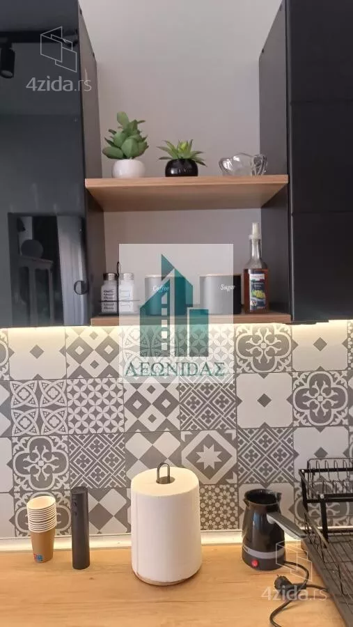 Četvoroiposoban stan | 4zida