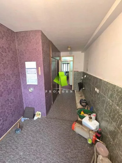 Crveni Pevac | 4zida.rs