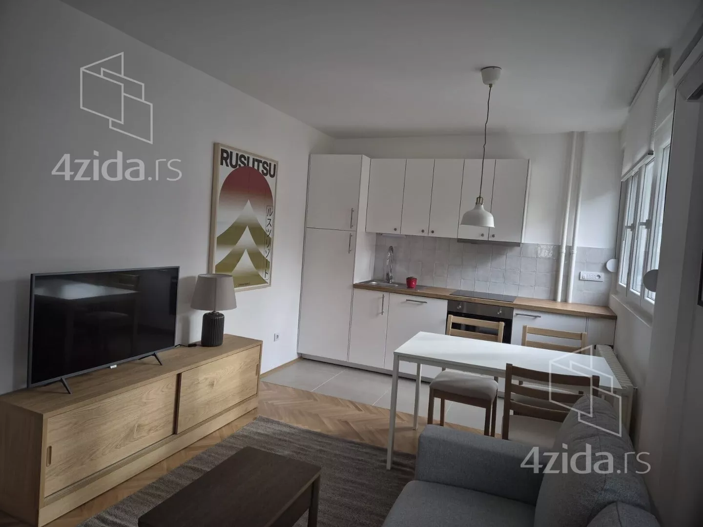 Jednoiposoban stan | 4zida