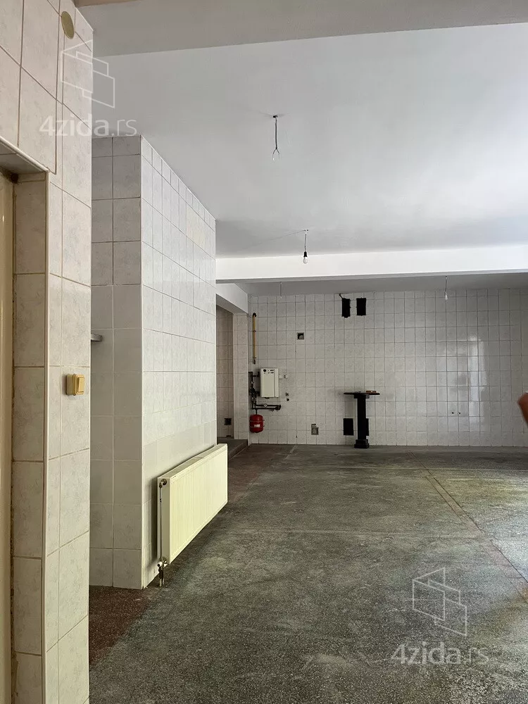 Poslovni prostor | 4zida