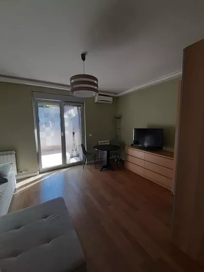 Paštrovićeva 61 | 4zida.rs