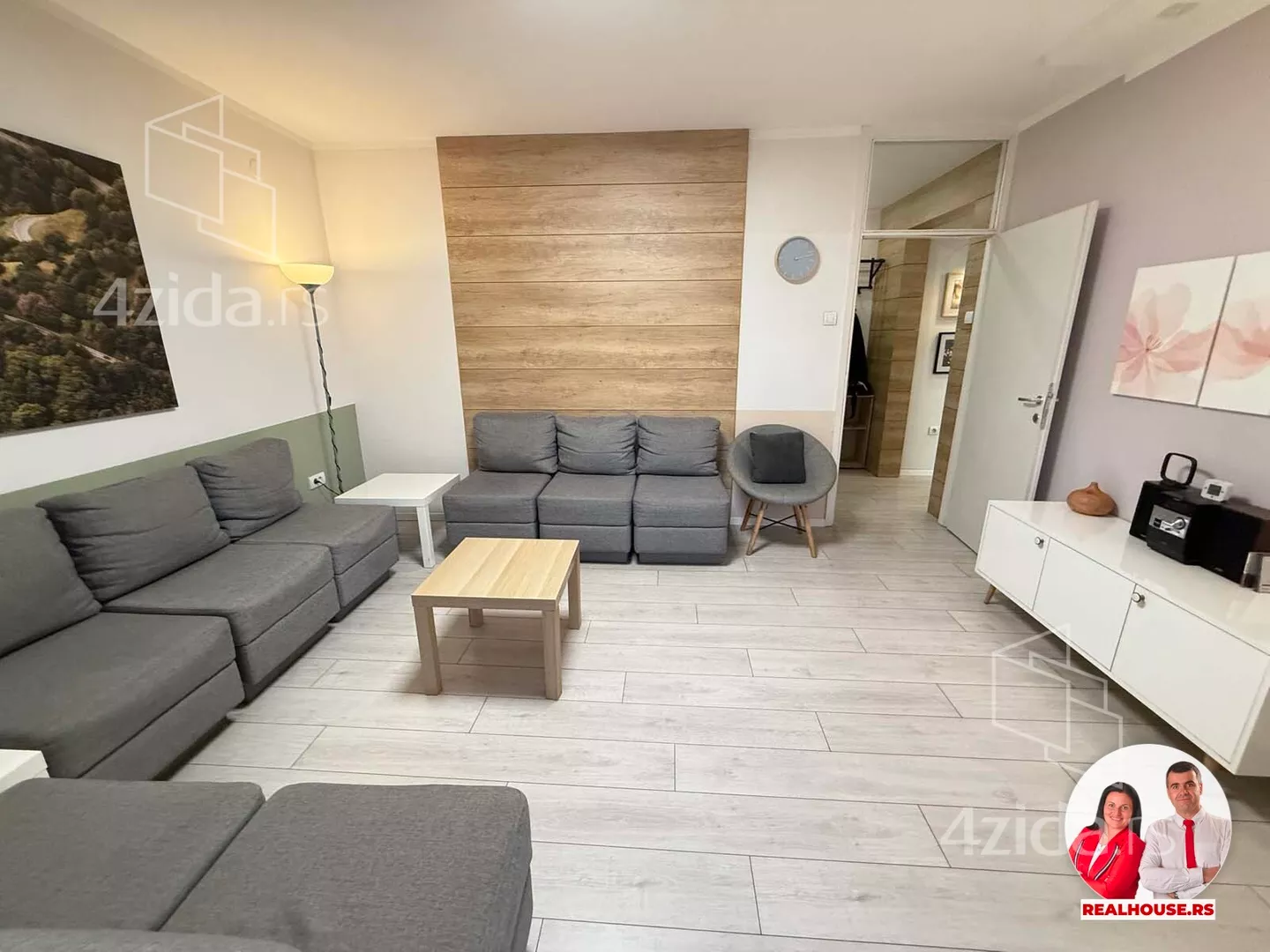 Jednoiposoban stan | 4zida