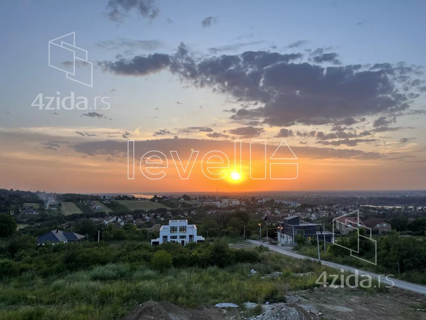 Petosoban stan | 4zida