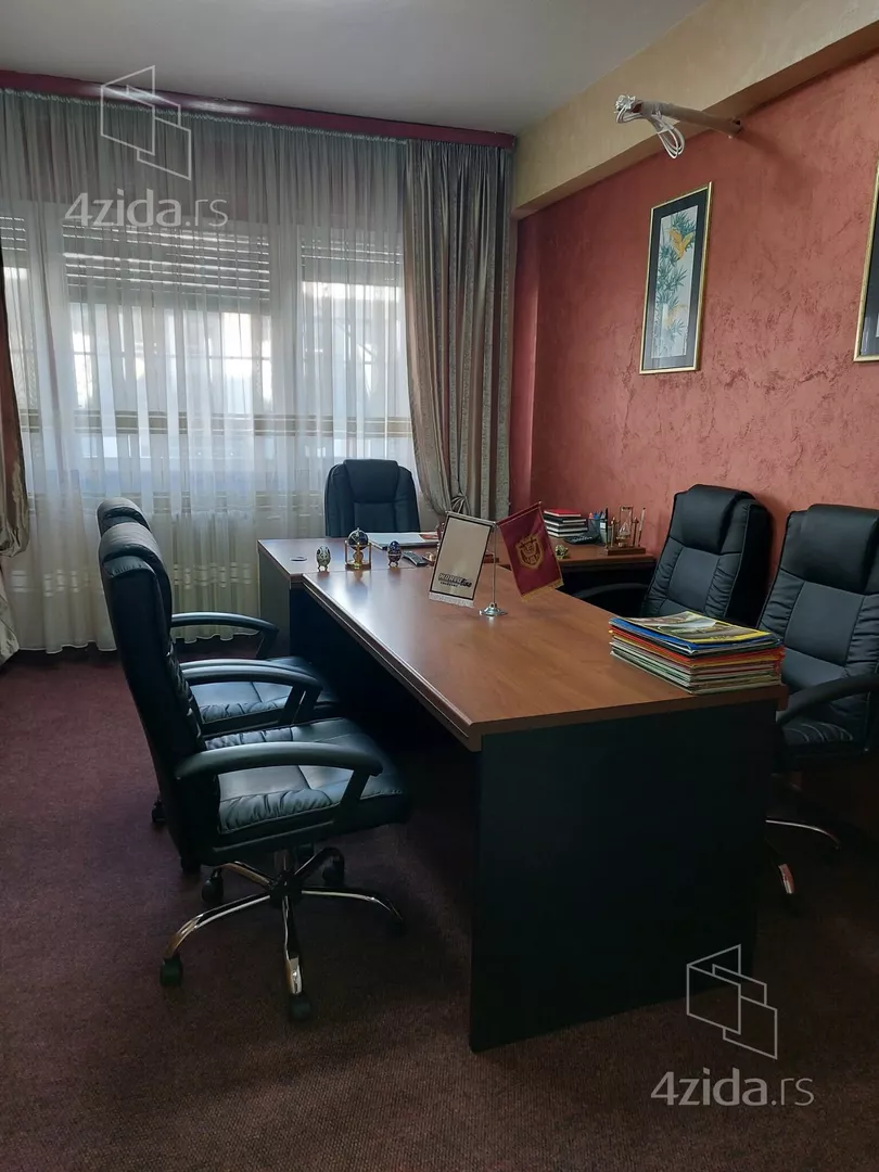 Poslovni prostor | 4zida