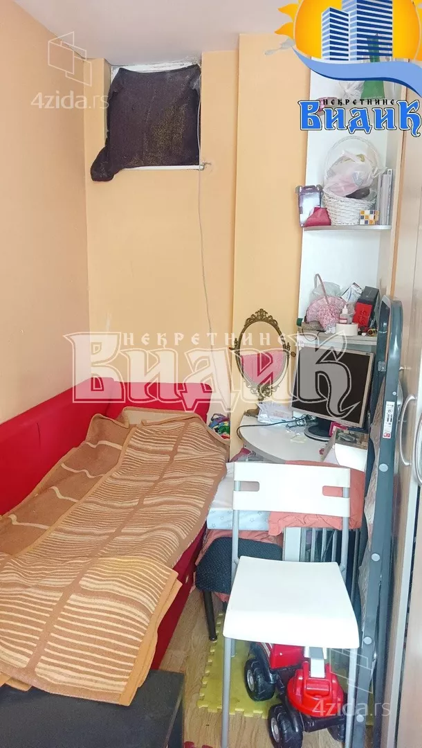 Troiposoban stan | 4zida