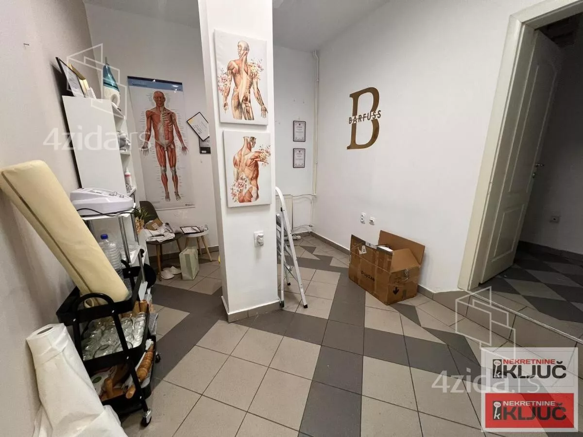 Poslovni prostor | 4zida