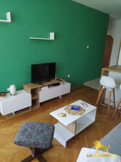MIŠE DIMITRIJEVIĆA | 4zida.rs