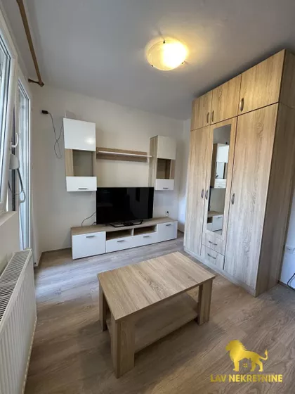 DANILA KIŠA | 4zida.rs