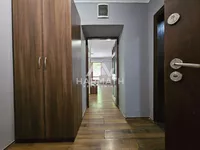 Poslovna zgrada | 4zida