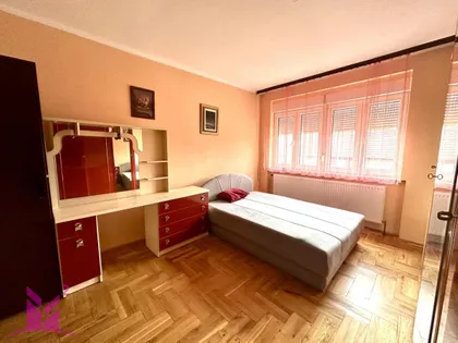 Sremska Kamenica | 4zida.rs