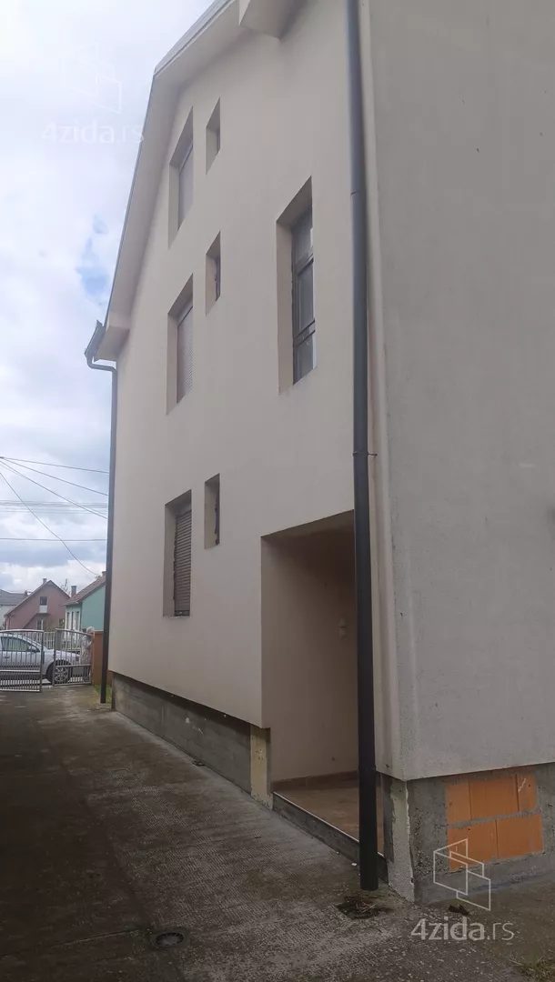 3-etažna kuća | 4zida