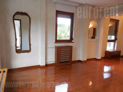 BANOVO BRDO | 4zida.rs