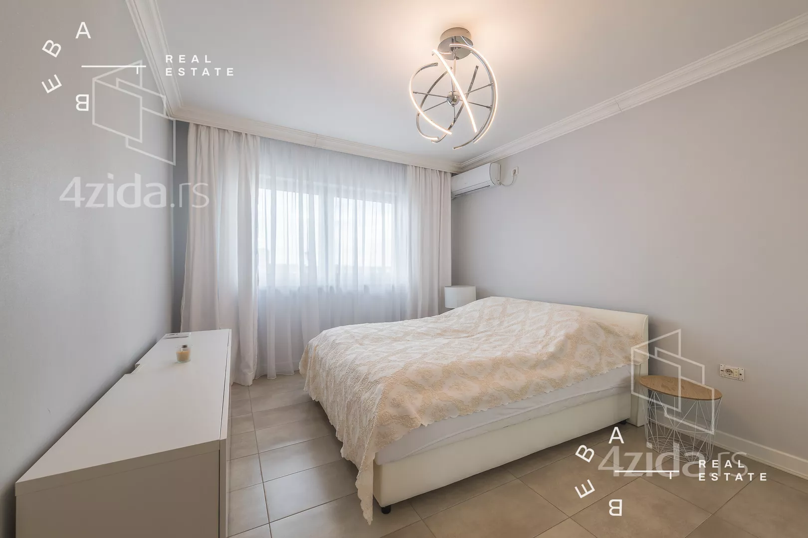 Šestosoban stan | 4zida