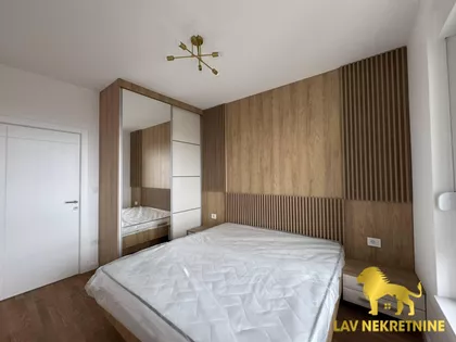 SOMBORSKA RAMPA | 4zida.rs