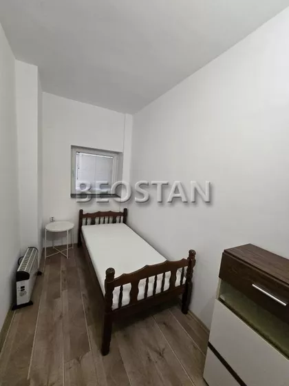 Pere Segedinca | 4zida.rs