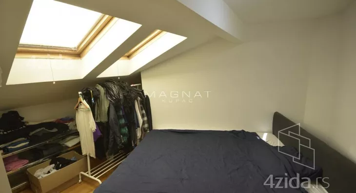 Četvoroiposoban stan | 4zida