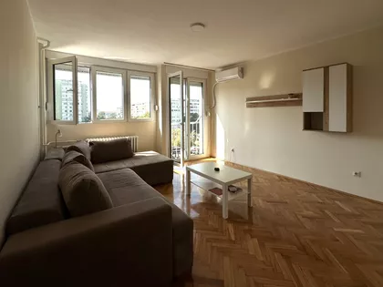 Pariske Komune | 4zida.rs