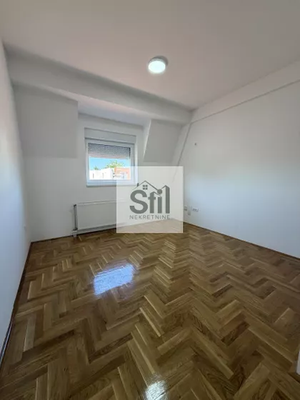 Veternička Rampa | 4zida.rs