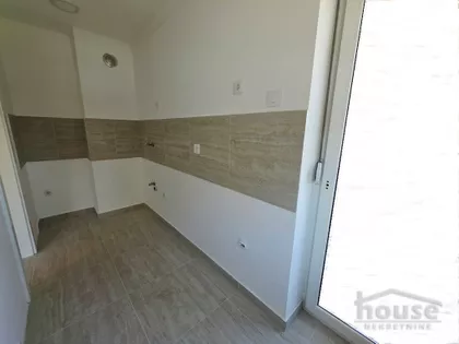 Bulevar Patrijarha Pavla (Somborski Bulevar) | 4zida.rs