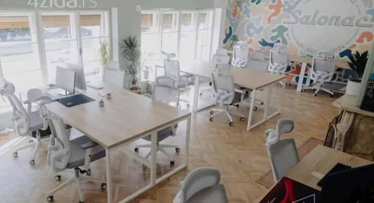 Šestosoban stan | 4zida