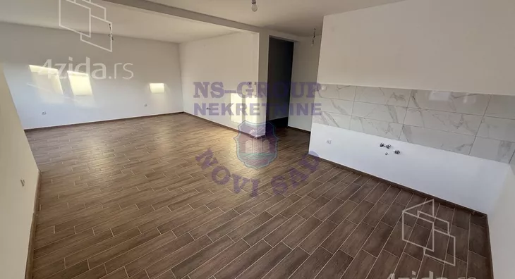 Četvoroiposoban stan | 4zida