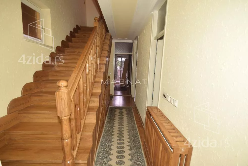 4-etažna kuća | 4zida