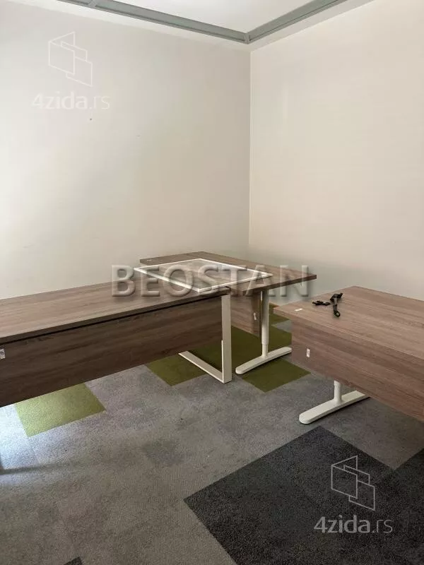 Šestosoban stan | 4zida