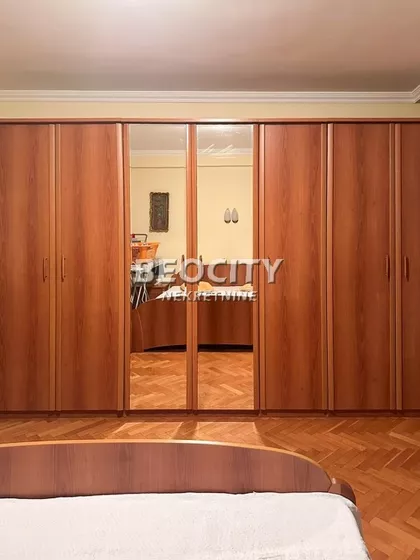 Skupština | 4zida.rs