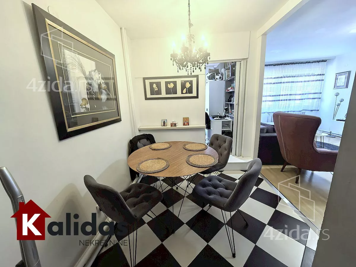 Troiposoban stan | 4zida