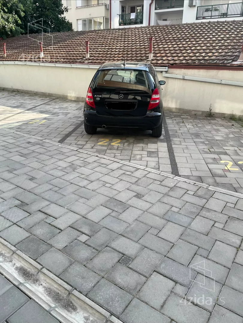 Parking | 4zida