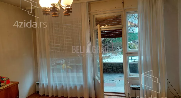 Devetosoban stan | 4zida