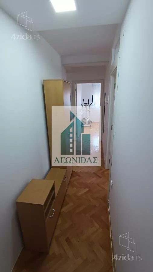 Četvoroiposoban stan | 4zida