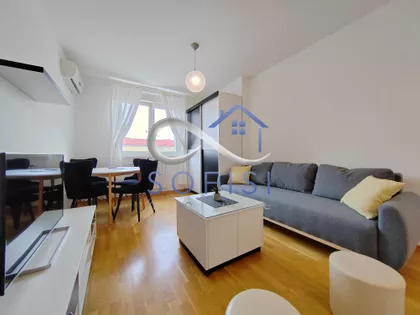 Episkopa Visariona | 4zida.rs