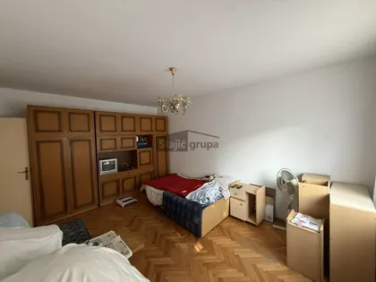 Dejana  Smiljkovića | 4zida.rs