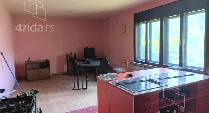 3-etažna kuća | 4zida