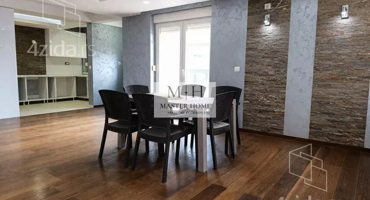 Petosoban stan | 4zida