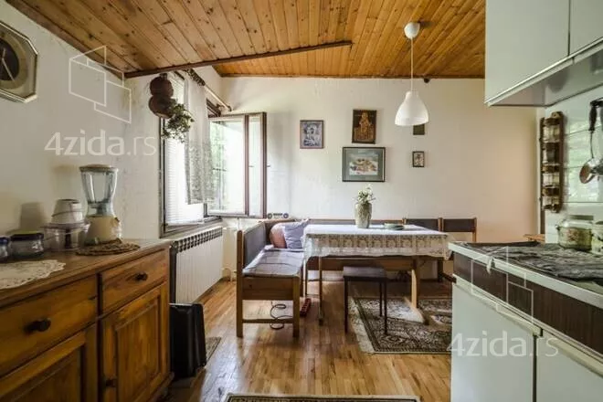 3-etažna kuća | 4zida