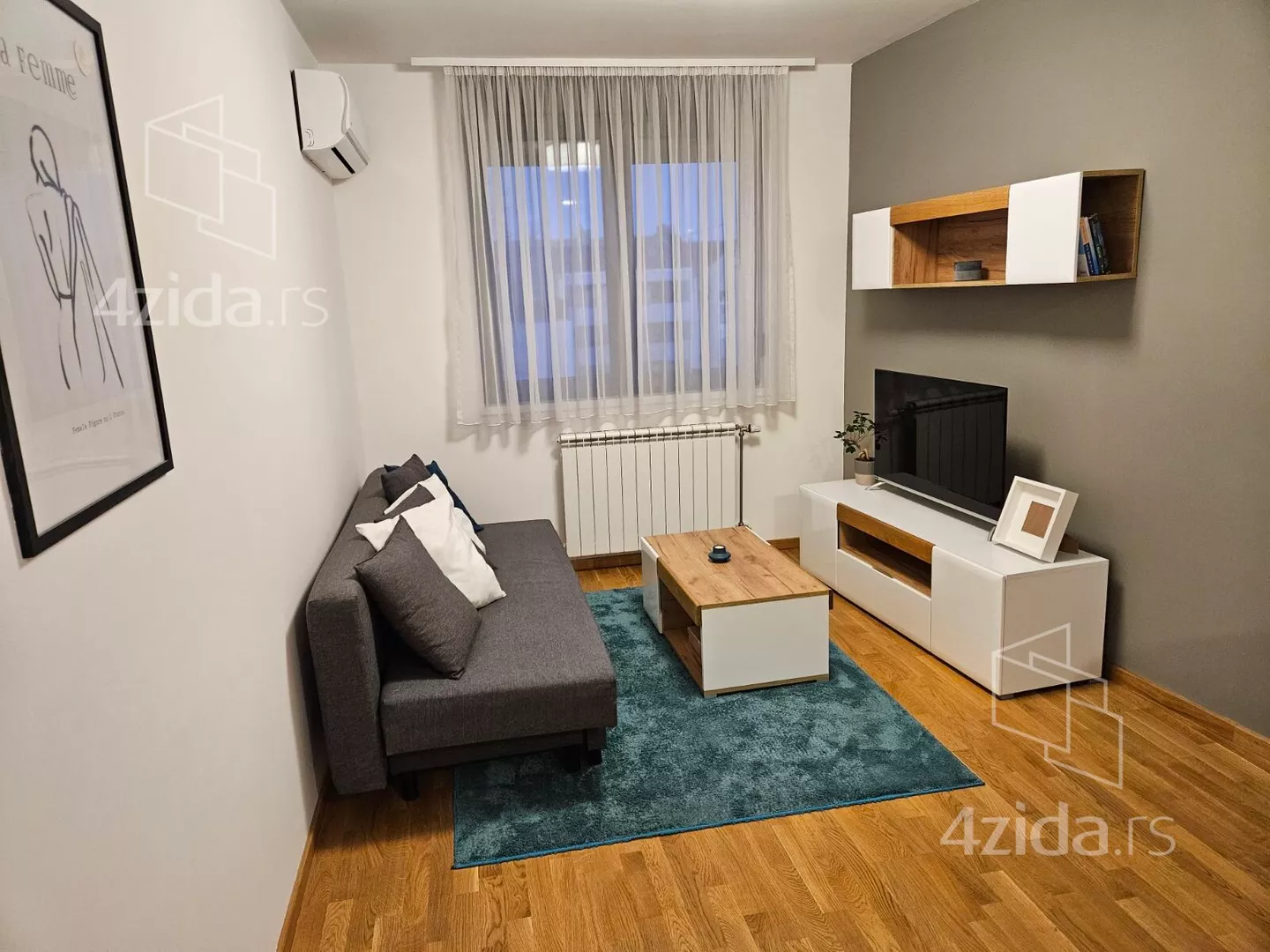 Jednoiposoban stan | 4zida